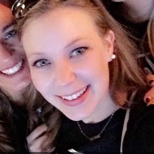 Meet your Posher, Robyn